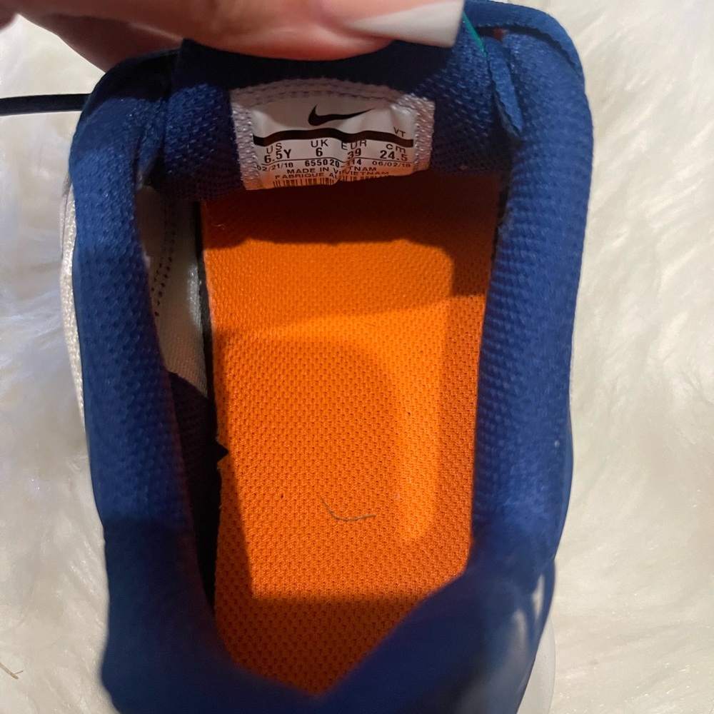 Air Max Plus - Picture 6 of 11
